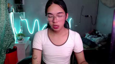 Snapshot of miatrixs chatting on 02.25.26 Mia online show from 02.25.26