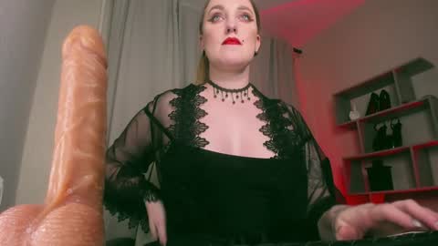 Lana online show from 01.17.25