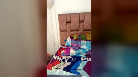 Snapshot of miavanessa_high chatting on 03.22.26 MIA VANESSA online show from 03.22.26