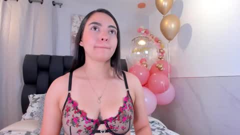 miavelvet1 online show from 12.01.25