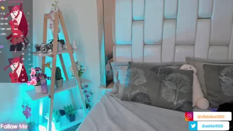 Mia Villalobos online show from 02.24.25