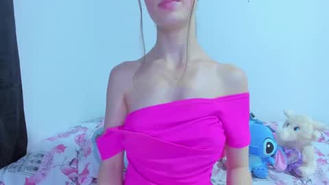 Snapshot of miavolkova_ chatting on 02.07.25 Chloe online show from 02.07.25