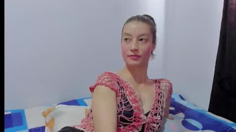 Snapshot of miavolkova_ chatting on 11.24.25 Chloe online show from 11.24.25