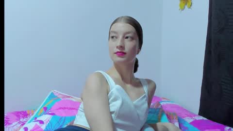 Snapshot of miavolkova_ chatting on 03.04.26 Chloe online show from 03.04.26