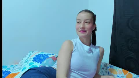 Snapshot of miavolkova_ chatting on 04.16.26 Chloe online show from 04.16.26