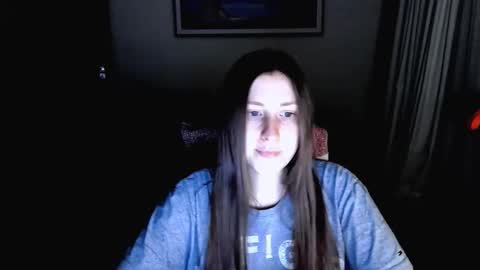 LuckyMia online show from 04.05.26