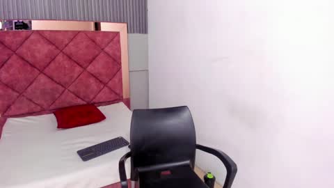 MICHAEL online show from 09.10.25