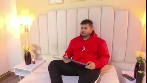 MICHAEL online show from 10.03.25