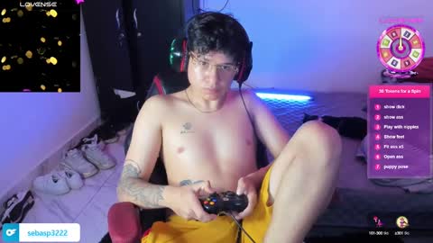 michael independent model  online show from 02.04.25