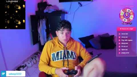 michael independent model  online show from 02.08.25