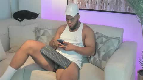 Snapshot of michael_salens chatting on 02.13.25 Michael Salens independent model online show from 02.13.25