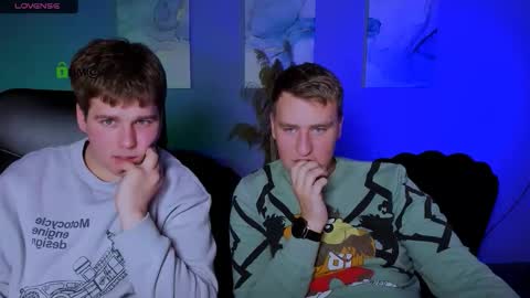 Snapshot of michael_strong_ chatting on 12.05.25 Your Michael online show from 12.05.25