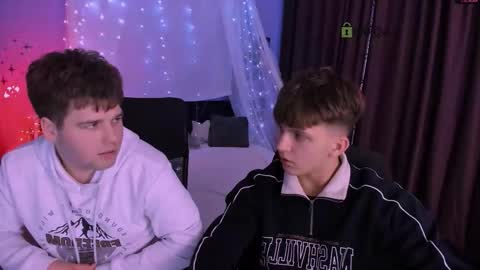 Snapshot of michael_strong_ chatting on 12.21.25 Your Michael online show from 12.21.25