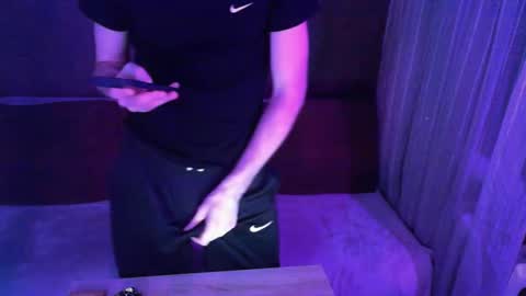 Snapshot of michael_thom2 chatting on 02.11.26 Dark side online show from 02.11.26