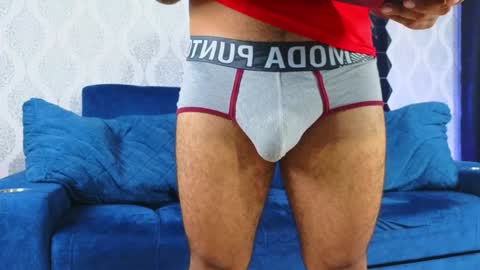 Snapshot of michaell_twink chatting on 01.21.25 Michaell online show from 01.21.25