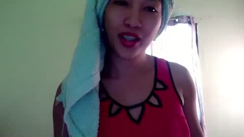 My name is Kel 18. 53 short and petite... online show from 01.01.25