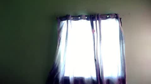 My name is Kel 18. 53 short and petite... online show from 01.04.25