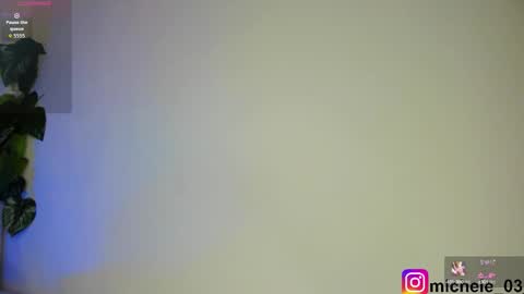 Snapshot of michele_rooss00 chatting on 10.16.25 melannie follow my new page online show from 10.16.25