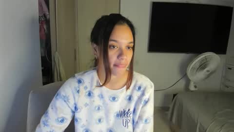 Snapshot of michell_arevalo chatting on 05.07.26 michell_arevalo online show from 05.07.26