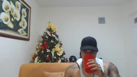 Snapshot of michelle_allen0104 chatting on 12.03.24 michelle_allen0104 online show from 12.03.24