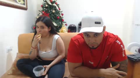 Snapshot of michelle_allen0104 chatting on 01.15.25 michelle_allen0104 online show from 01.15.25