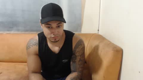 Snapshot of michelle_allen0104 chatting on 01.24.25 michelle_allen0104 online show from 01.24.25