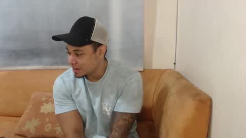 Snapshot of michelle_allen0104 chatting on 01.26.25 michelle_allen0104 online show from 01.26.25