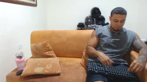 Snapshot of michelle_allen0104 chatting on 02.24.25 michelle_allen0104 online show from 02.24.25