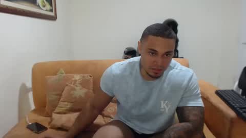 Snapshot of michelle_allen0104 chatting on 03.05.25 michelle_allen0104 online show from 03.05.25