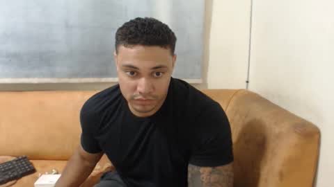 Snapshot of michelle_allen0104 chatting on 09.29.25 michelle_allen0104 online show from 09.29.25