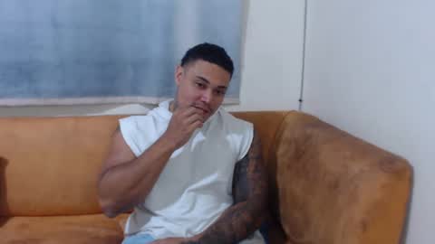 Snapshot of michelle_allen0104 chatting on 10.28.25 michelle_allen0104 online show from 10.28.25