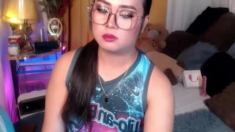 Snapshot of michellechannelxxx chatting on 04.23.26 Michelle online show from 04.23.26