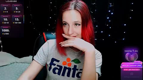 Snapshot of michelleevie chatting on 02.05.25 Agatha online show from 02.05.25