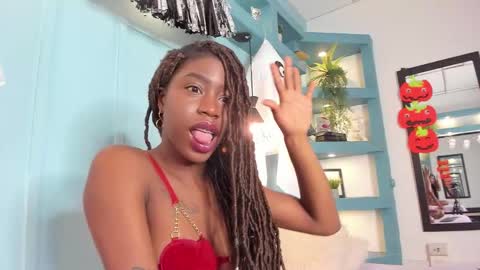 michellepose online show from 10.16.25