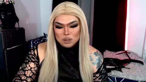 Snapshot of michellevixen921 chatting on 10.30.25 Michelle online show from 10.30.25