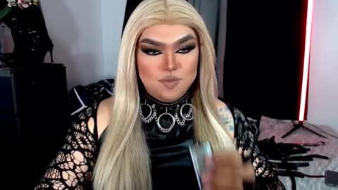 Snapshot of michellevixen921 chatting on 11.01.25 Michelle online show from 11.01.25