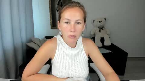 Snapshot of michellewoitsik chatting on 06.24.26 Michelle online show from 06.24.26