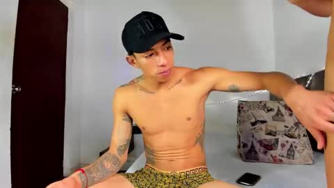 mickey_beasley1 online show from 01.12.26