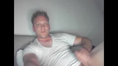 mickkxl online show from 05.04.26