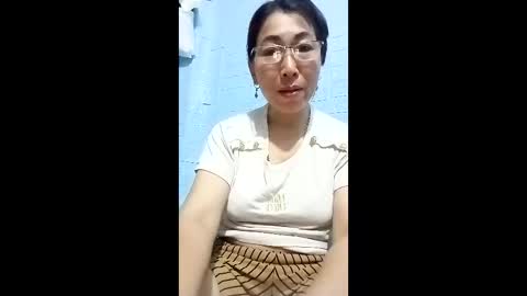 Snapshot of mickye00 chatting on 04.16.26 Miky online show from 04.16.26