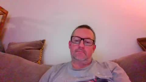 Snapshot of middleton2021 chatting on 02.04.25 middleton2021 online show from 02.04.25