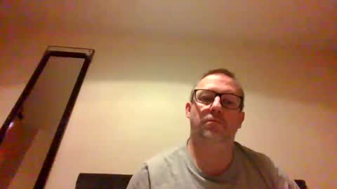 Snapshot of middleton2021 chatting on 02.04.25 middleton2021 online show from 02.04.25