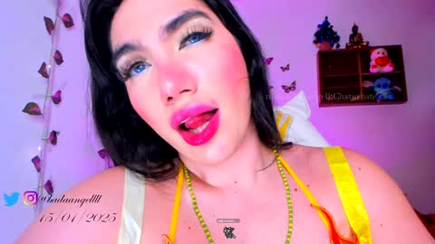 Snapshot of midnight_angell chatting on 01.16.25 online show from 01.16.25