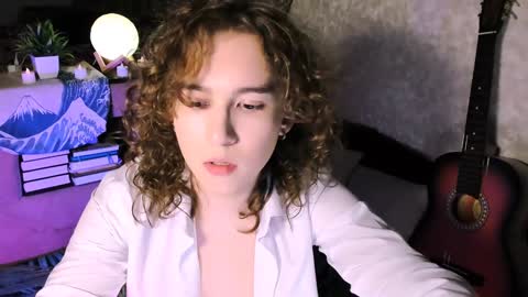 Snapshot of midnight_answer chatting on 02.06.25 Max online show from 02.06.25