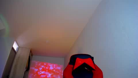 Pola  INDEPENDENT MODEL online show from 02.17.25