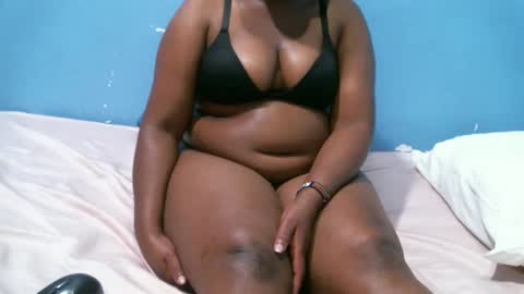 Snapshot of midnightkady chatting on 02.08.26 Caddy online show from 02.08.26