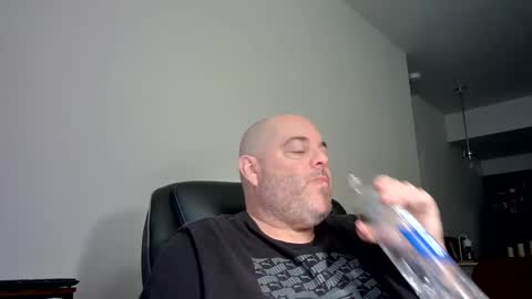 Snapshot of midnightmoonlight777 chatting on 09.17.25 midnightmoonlight777 online show from 09.17.25