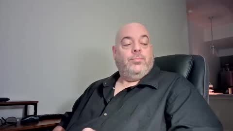 Snapshot of midnightmoonlight777 chatting on 10.31.25 midnightmoonlight777 online show from 10.31.25