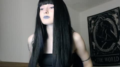 Snapshot of midnightsiren chatting on 05.14.26 midnightsiren online show from 05.14.26
