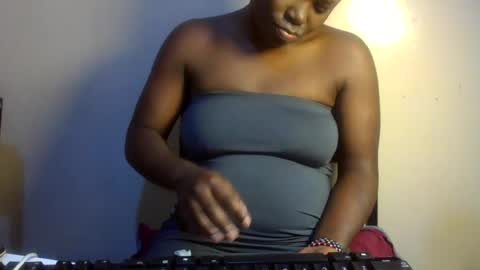 Snapshot of midnightt_curves chatting on 07.01.26 midnightt_curves online show from 07.01.26